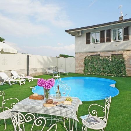 Appartamento Jessica Con Piscina Privata Manerba del Garda Zewnętrze zdjęcie
