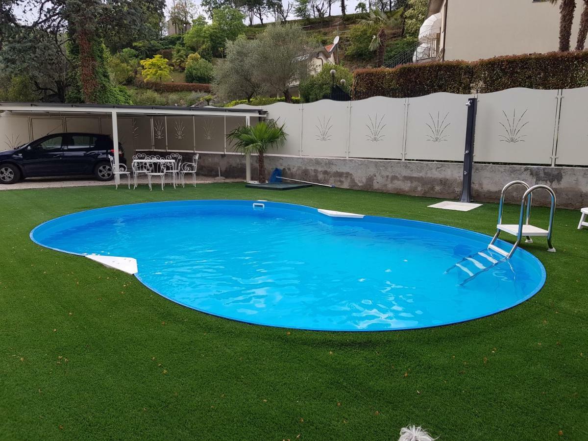 Appartamento Jessica Con Piscina Privata Manerba del Garda Zewnętrze zdjęcie